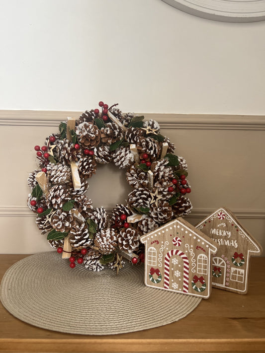 Woodland Red Berries Wreath